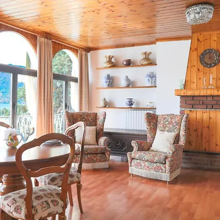 Lucio&pina House Apartment Dervio