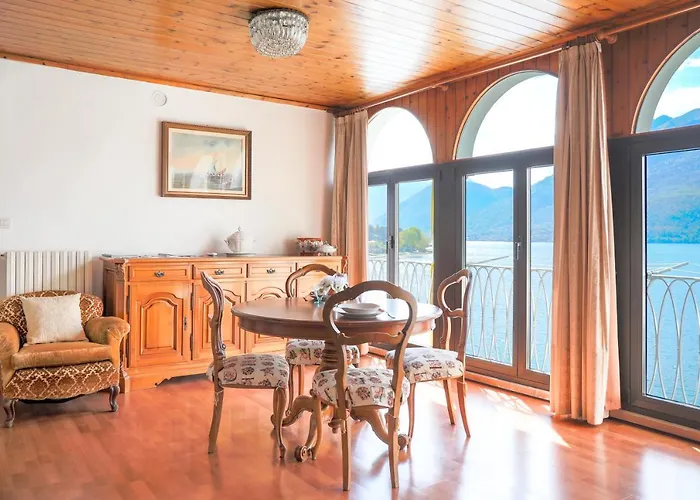 Lucio&pina House * Дервио