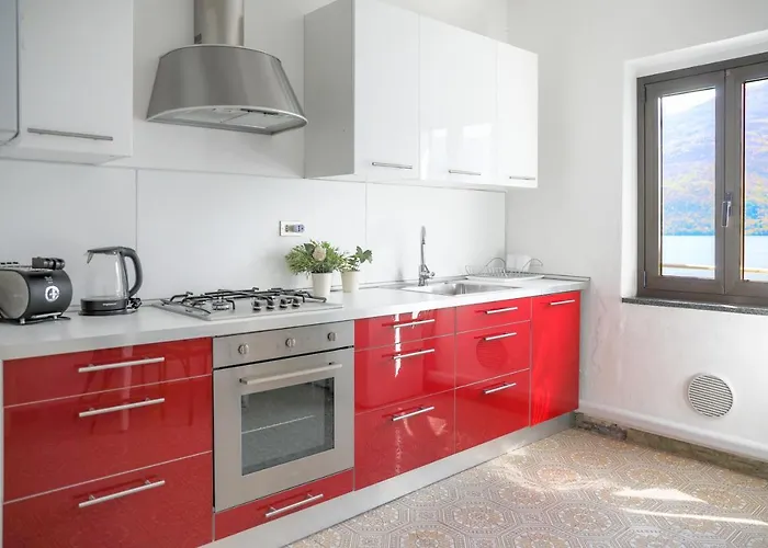 Lucio&pina House Апартаменты Дервио